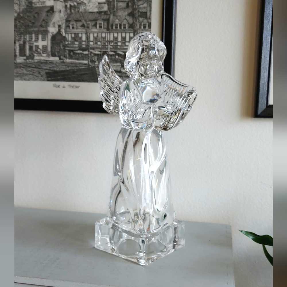 Mikasa Crystal heavy and limpid Angel playing the Harp